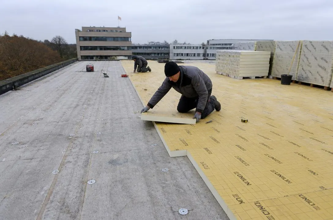 PIR-isolatie plat dak in Assen